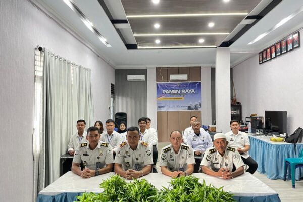 Panen Raya Serentak, Rutan Tanjung Pura Sukses Panen Tanaman Kangkung