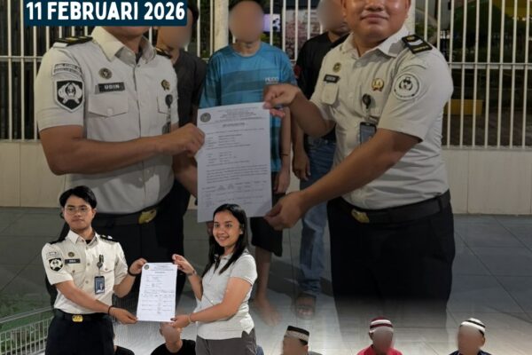 Penataan Hunian dalam Mengurangi Overkapasitas, Rutan Tanjung Pura Kawal Pemindahan 10 Warga Binaan dengan Aman dan Terkendali