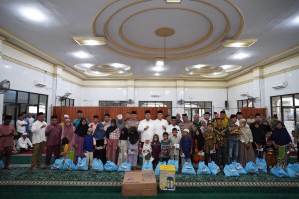 Pererat Tali Silaturahmi, Bupati Baharuddin Safari Ramadhan ke Tanjung Tiram