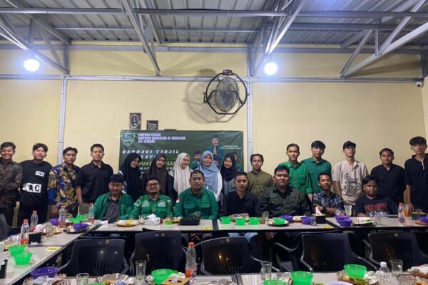 Pererat Silaturahmi, PC HIMMAH Deli Serdang Gelar Aksi Berbagi Takjil dan Buka Puasa Bersama