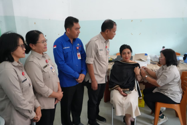 Pemerintah Daerah Sosialisasi Vaksinasi MR Bagi Tenaga Medis di RSUD Doloksanggul