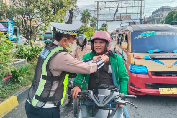 Bukan Tilang! Sat Lantas Polres Pematangsiantar Beri Binluh untuk Pengendara yang Melanggar Aturan