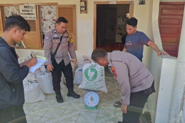 Dari Lahan ke Gudang Bulog, Polsek Siantar Selatan Pastikan Penjualan 951 Kg Jagung Berjalan Lancar