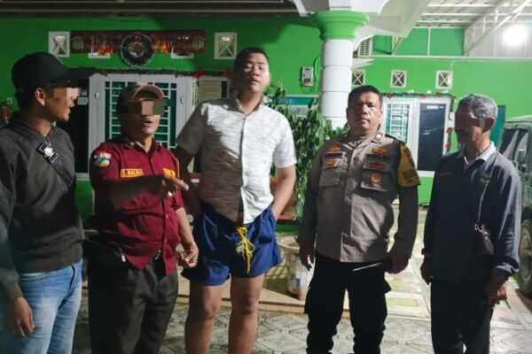 Pria Diduga ODGJ Mengamuk di Jalan Medan, Polsek Siantar Martoba Evakuasi ke Panti Rehabilitasi Rindung