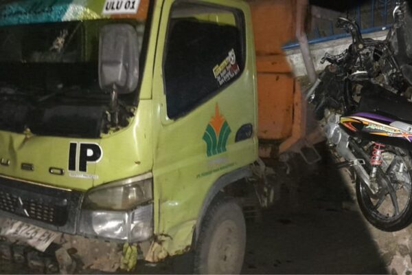 Kecelakaan di Jalan Besar Sidamanik, Honda Karisma dan Truck Mitsubishi Fuso Terlibat, Polisi Amankan Barang Bukti