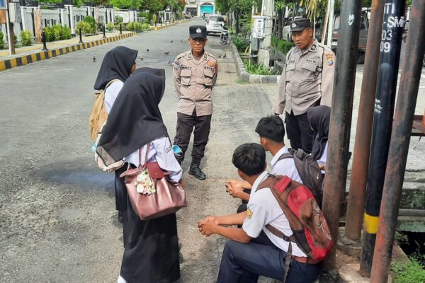Sat Binmas Polres Pematangsiantar Gelar Patroli Sambang, Ciptakan Situasi Kamtibmas Aman dan Kondusif