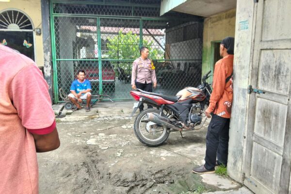 Polsek Siantar Utara Gencarkan Sambang Kamtibmas, Sosialisasikan Call Center 110