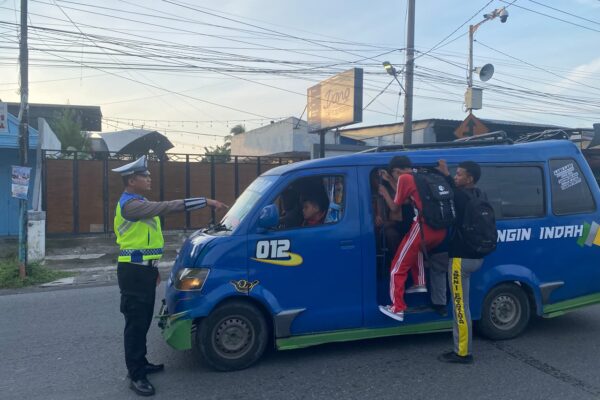 Cegah Kecelakaan Pelajar, Sat Lantas Kembali Beri Penyuluhan kepada Sopir Angkutan Umum