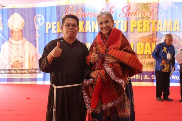 Kapolres AKBP Sah Udur dan Uskup Agung Mgr. Konelius Sipayung Hadiri Peletakan Batu Pertama Gereja St. Klara