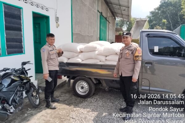 Polsek Siantar Martoba Dampingi Penjualan 2 Ton Jagung, Kapolsek: Bentuk Komitmen Polri Dukung Ketahanan Pangan