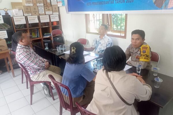 Polsek Siantar Martoba Selesaikan Perselisihan Warga, Kapolsek: Kedua Pihak Buat Surat Pernyataan Bermaterai