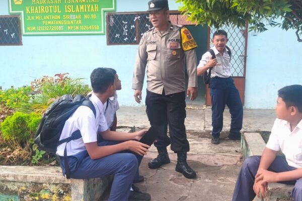 AIPDA Ijon Rotuah Saragih Beri Edukasi Kamtibmas, Siswa MTS Diimbau Patuhi Aturan Sekolah dan Rajin Belajar