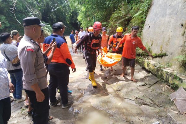 Tim SAR Gabungan Akhirnya Temukan Jasad Bocah 8 Tahun setelah 3 Hari Pencarian, Korban Ditemukan Terlentang di Sungai Bahapal