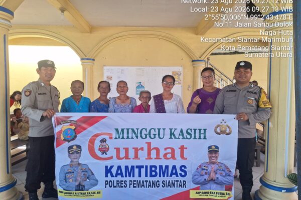 Polsek Siantar Marihat Dekatkan Diri dengan Jemaat, Minggu Curhat Kamtibmas di Gereja HKI Juma Saba