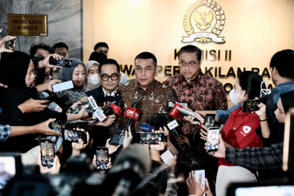 Wamen Ossy: Kementerian ATR/BPN Hormati Proses Hukum dan Pastikan Layanan Pertanahan Tetap Berjalan