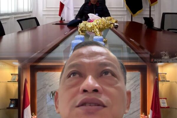 Rutan Tanjung Pura Ikuti Via Zoom Paparan Sop Pengamanan Razia Gabungan Pemasyarakatan Oleh Komandan Pasukan Brimob I Sumatera Utara