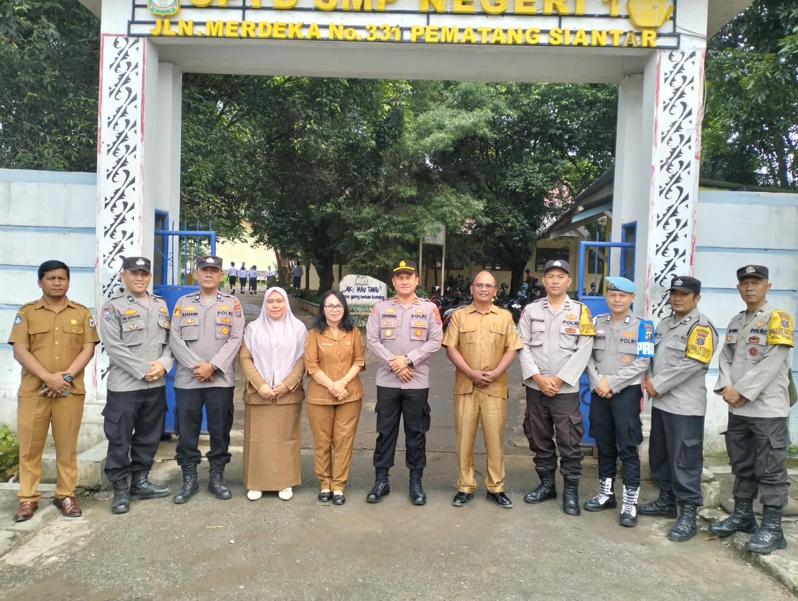 Police Go To School SMP Negeri 1, Kapolsek Siantar Timur Ajak Siswa Jauhi Balap Liar dan Tawuran