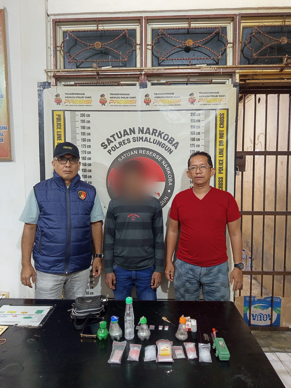 Kapolsek Bosar Maligas: Pelaku Sembunyi di Kamar, Sabu dan Alat Hisap Diamankan