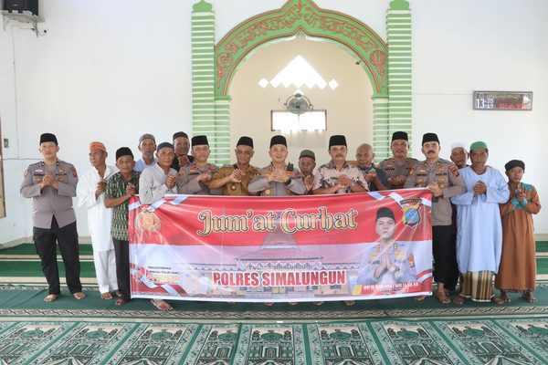 Wujudkan Polisi Bersama Masyarakat, Kapolres Simalungun Gelar Jumat Berkah di Masjid Nurul Hikmah