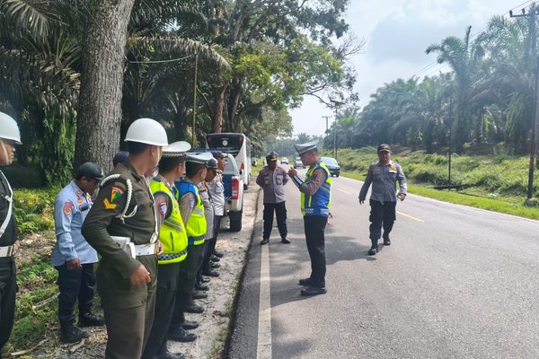 Tingkatkan Disiplin Berkendara, Razia Gabungan Sat Lantas Polres Simalungun Layangkan 16 Set Tilang