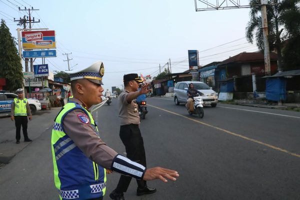 Kawal Jam Sibuk Jalinsum Siantar–Medan, AKBP Hendri Barus Tegaskan Pengendara dan Pelajar Jauhi Narkoba