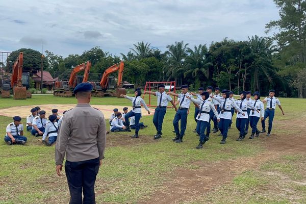 Bina 31 Siswa Taruna Bangsa, Satbrimob Polda Sumut Tanamkan Karakter Tangguh dan Jiwa Nasionalisme di Mako Yon C