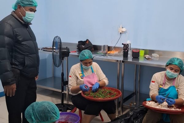 Awasi Program MBG, Siwas Polres Pematangsiantar Monitoring SPPG 3 Yayasan Kemala Bhayangkari