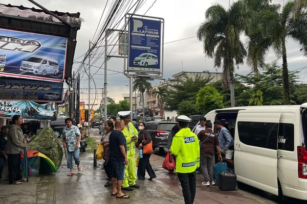 Antisipasi Kemacetan, Sat Lantas Pematangsiantar Imbau Angkutan Tak Parkir Sembarangan