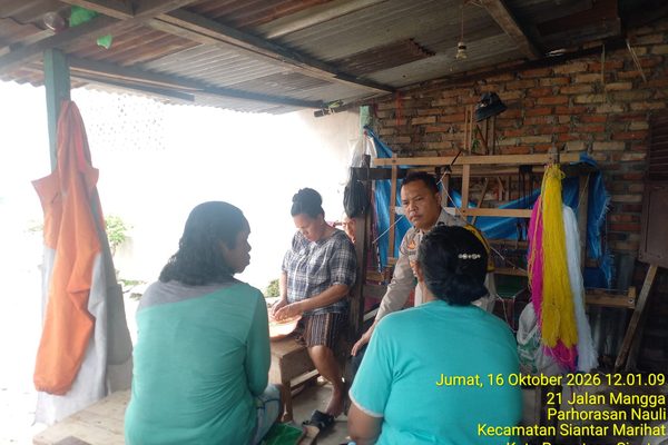Polsek Siantar Marihat Sambang Warga, Ajak Kerja Sama Ciptakan Lingkungan Aman