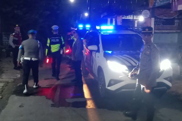 Antisipasi Premanisme hingga Balap Liar, Polres Pematangsiantar Gelar Patroli Blue Light