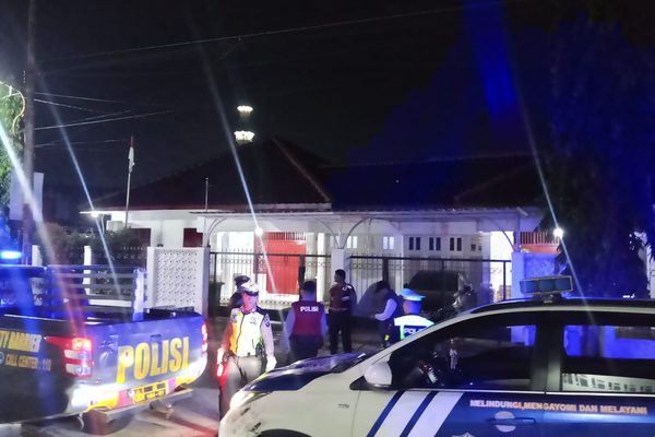 Minggu Malam, KRYD Tiga Pilar Polres Pematangsiantar Sisir Penyambungan hingga SPBU Sisingamangaraja