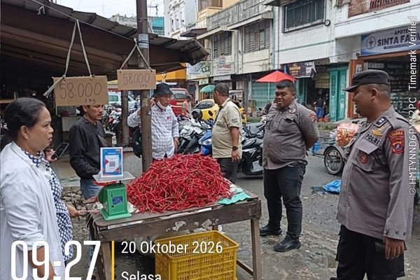 Stabilkan Harga Pangan, Polsek Siantar Barat Monitoring Pasar Murah di Pasar Horas dan Patroli Jalan Kaki