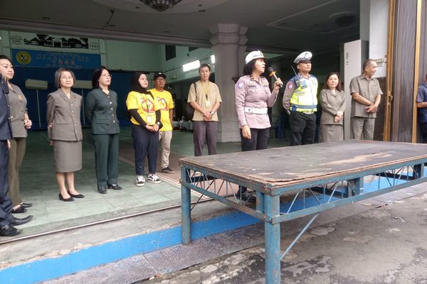 Police Go To School di SMA YP Sultan Agung, Sat Lantas Pematangsiantar Imbau Siswa Pakai Helm SNI dan Tidak Ugal-ugalan