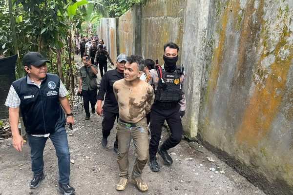 Gerebek Sarang Narkoba di Namo Rube Julu, Brimob Sumut dan Ditresnarkoba Amankan Seorang Terduga Pengedar