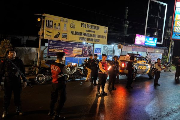 Brimob Sumut Bersama Polres Tebing Tinggi Intensifkan Patroli Malam Minggu, Antisipasi Tawuran Geng Motor