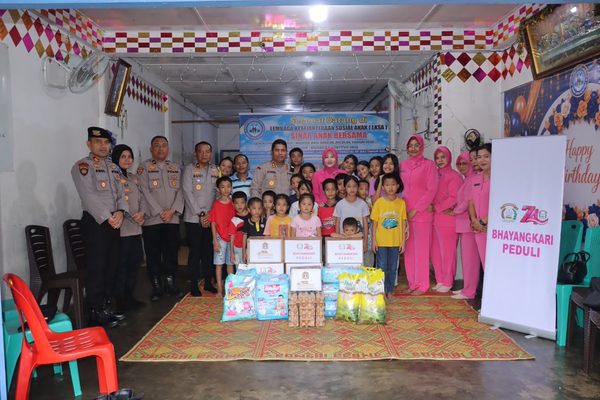 Peringati HKGB ke-74, Polres Pematangsiantar dan Bhayangkari Berbagi Kepedulian kepada Anak Panti dan Penyandang Disabilitas