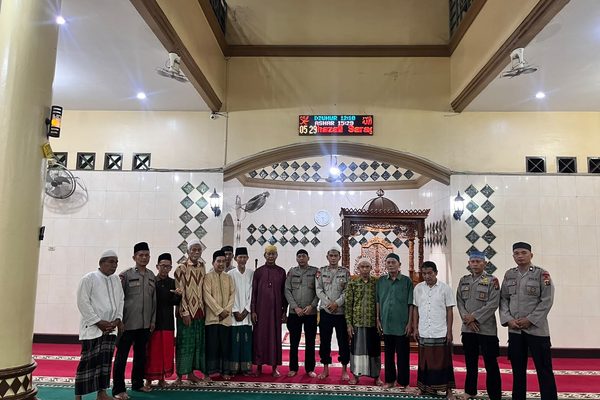 Subuh Keliling di Masjid Al-Hidayah Tebing Tinggi, Brimob Sumut Pererat Silaturahmi dengan Jamaah Masjid Al-Hidayah